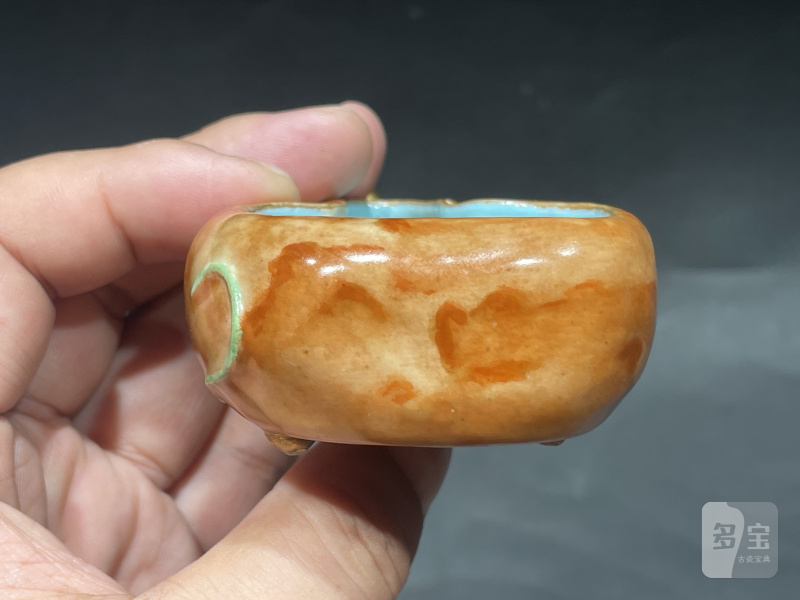 清乾隆 粉彩癞瓜葫芦形水洗（带原木座） - 图5
